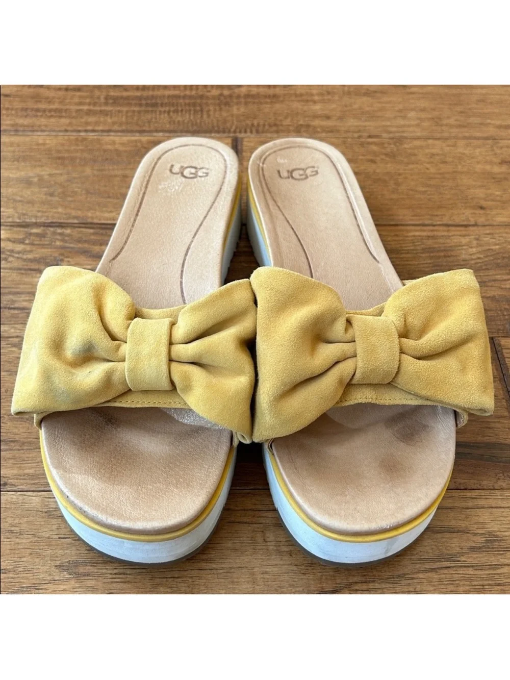 UGG Joan Platform Slide Sandals Sunflower Yellow Suede Bow Detail Size 11